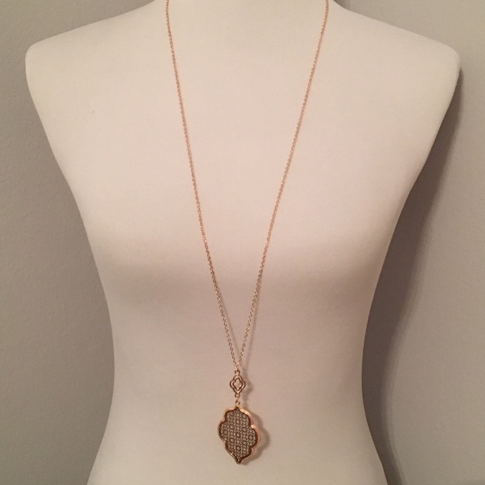 ⭐️SALE!!! ⭐️ Long pendant necklace rose gold